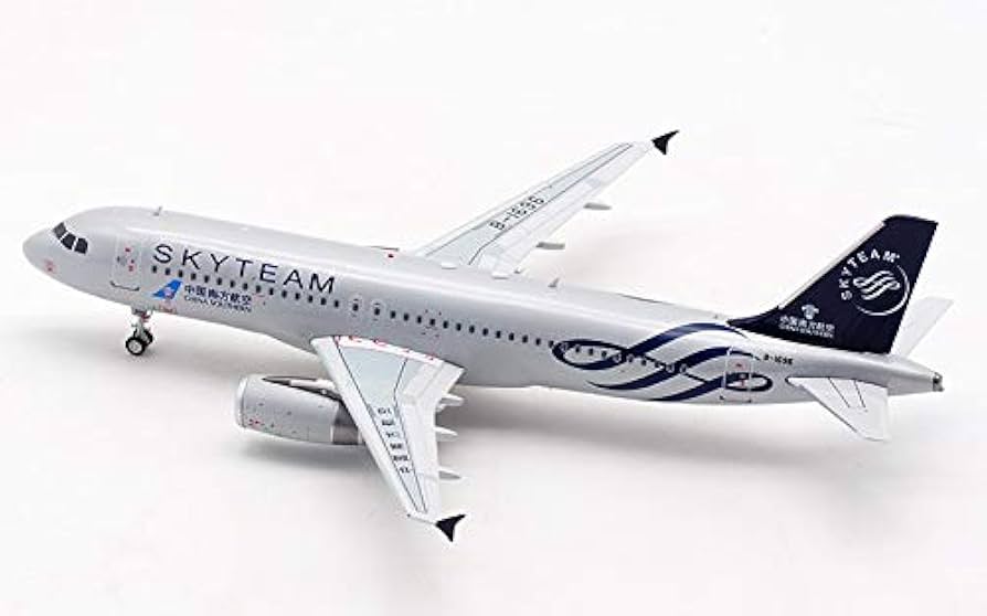 INFLIGFT200 1/200 中国南方航空 A320neo 完成品 Amazon | Aviation 1/200 完成品 中国南方 航空 China Southern